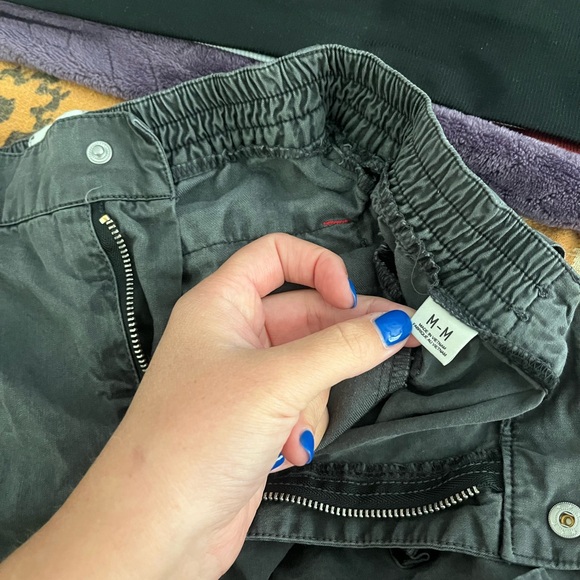 Urban Outfitters BDG Utility Shorts, Grey Size Medium - Picture 4 of 4